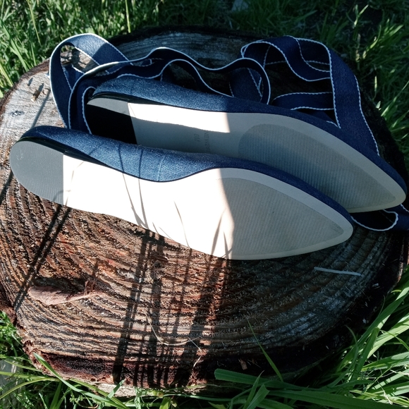 Nine West denim lace-up flats - Picture 7 of 12